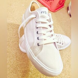 Tommy Hilfiger Size 10 Alessy White Canvas Sneakers